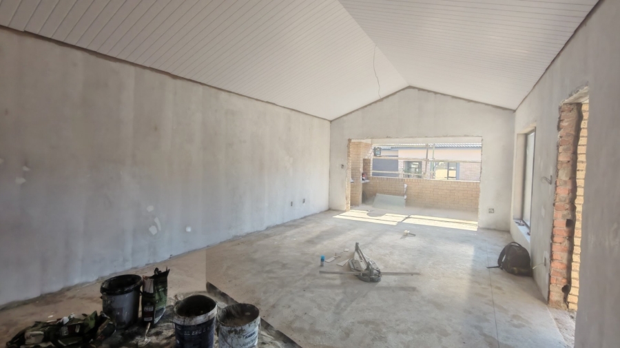 2 Bedroom Property for Sale in Sandhoogte Western Cape